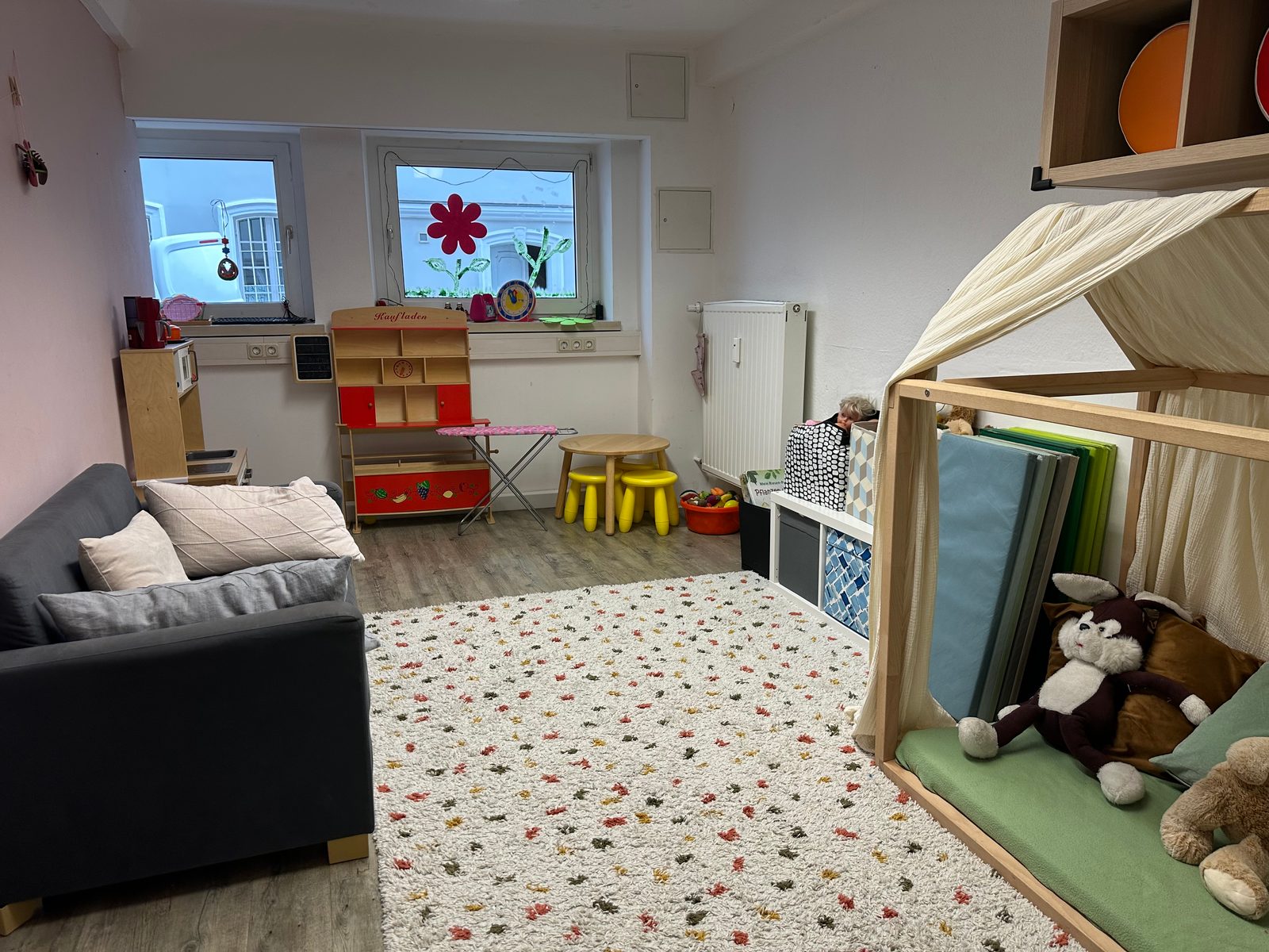 Geschützter, gemütlicher Raum für den begleiteten Umgang im Kinderhaus Saarbrücken